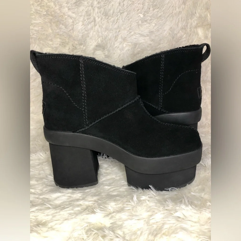 UGG elevate your
